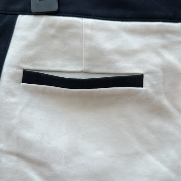 Club Monaco Navy & Cream Cotton Blend Liz Short - Picture 5 of 6